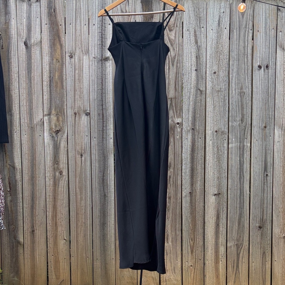 NWOT ASOS DESIGN satin cut out midi dress in black size 10 - Picture 4 of 5
